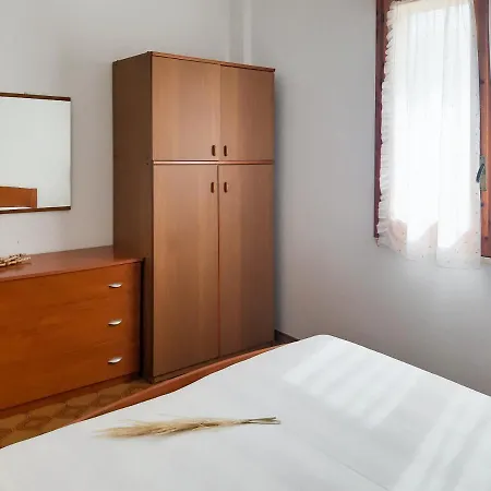 Holiday home Sedicipassi